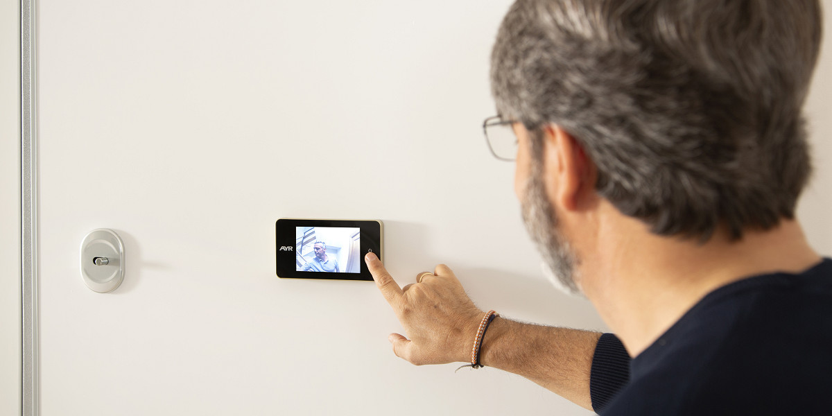 Door peepholes with cameras: what the supreme court says (and what they don't tell you)